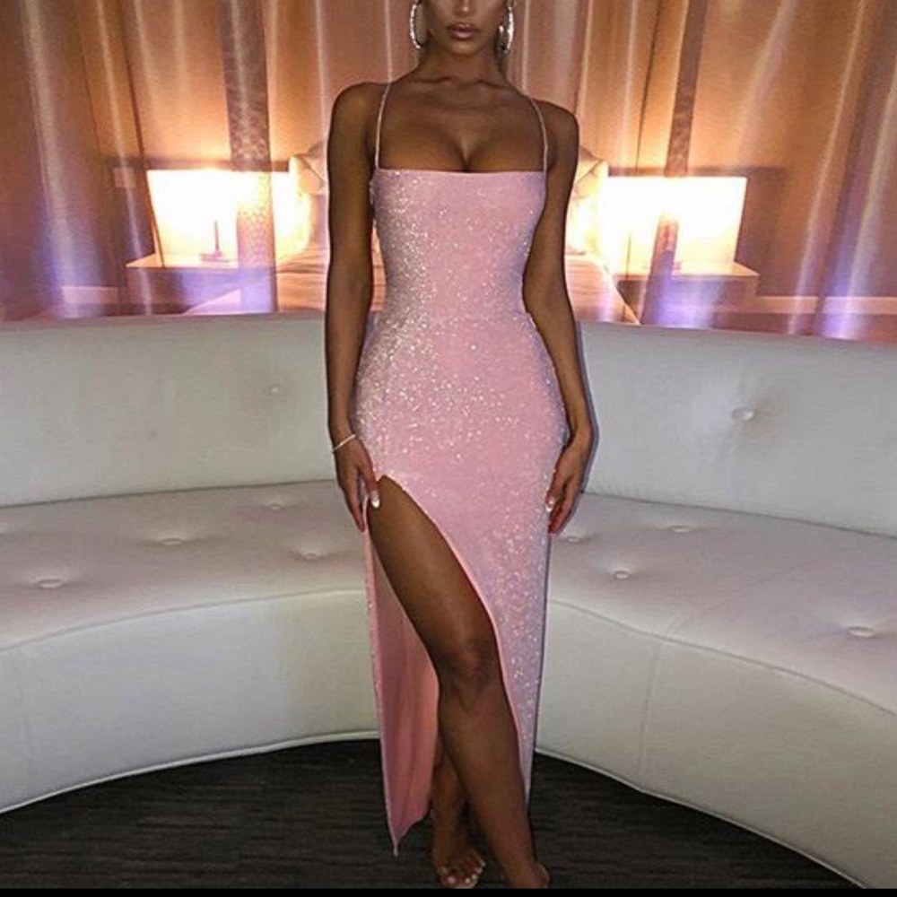 Pink sequined effect stretchy dress - Picture 2 of 3